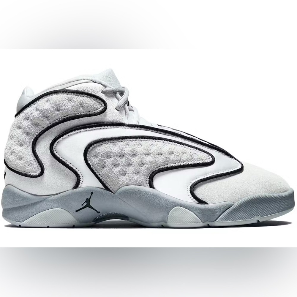 Women’s size 9 Air Jordan OG Grey-Black
